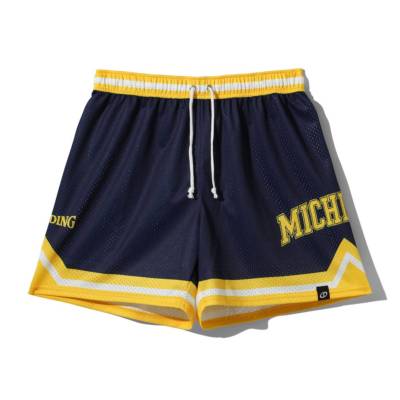 ビートスイミング　選手用ジャージ上下 サイズM　ショートパンツM 男女兼用 スポルディング ジャージーショーツ ミシガン アーチロゴ【SMP26136M