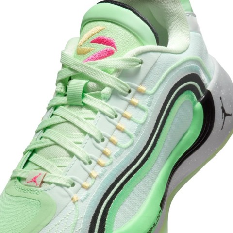 ジョーダン ルカ4 GS【HJ5225-300】Barely Green/Black/Vapor