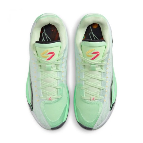 ジョーダン ルカ4 PF【HF0824-300】Barely Green/Black/Vapor