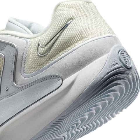 ナイキ KD18 EP【HV1991-001】Soft Pearl/Metallic Silver/Pure