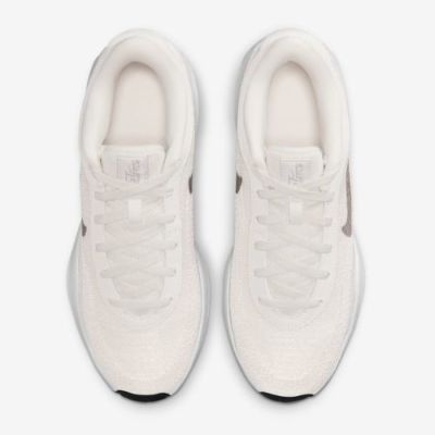 ナイキ G.T. HUSTLE ACADEMY EP【FJ7808-104】Sail/White/Black