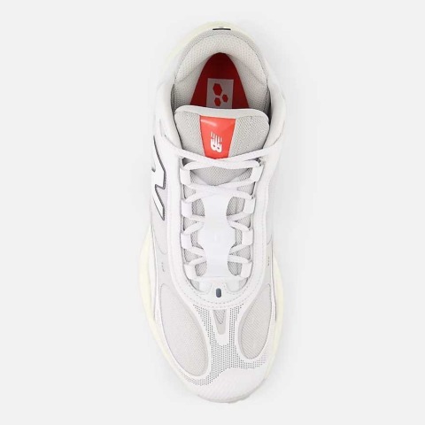 ニューバランス FRESH FOAM BB V3【BBFRSTH3】White/Blast Red│バスケ