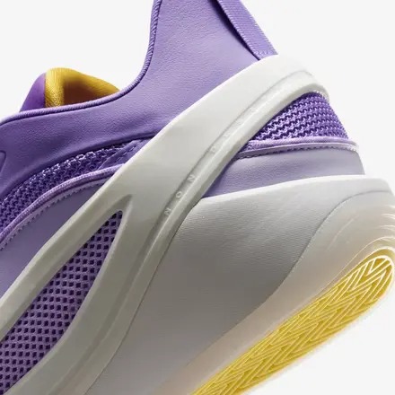 ジョーダン ルカ5 PF【HV8087-101】White/Atomic Violet/Wild Berry