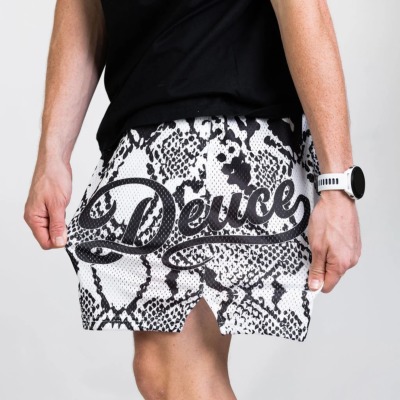 deuce メッシュショーツ【MAMBA】WHITE│バスケ用品専門店 BB KONG